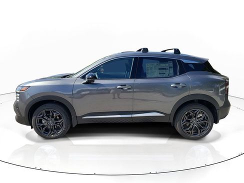 New 2026 Nissan Kicks SR image 4