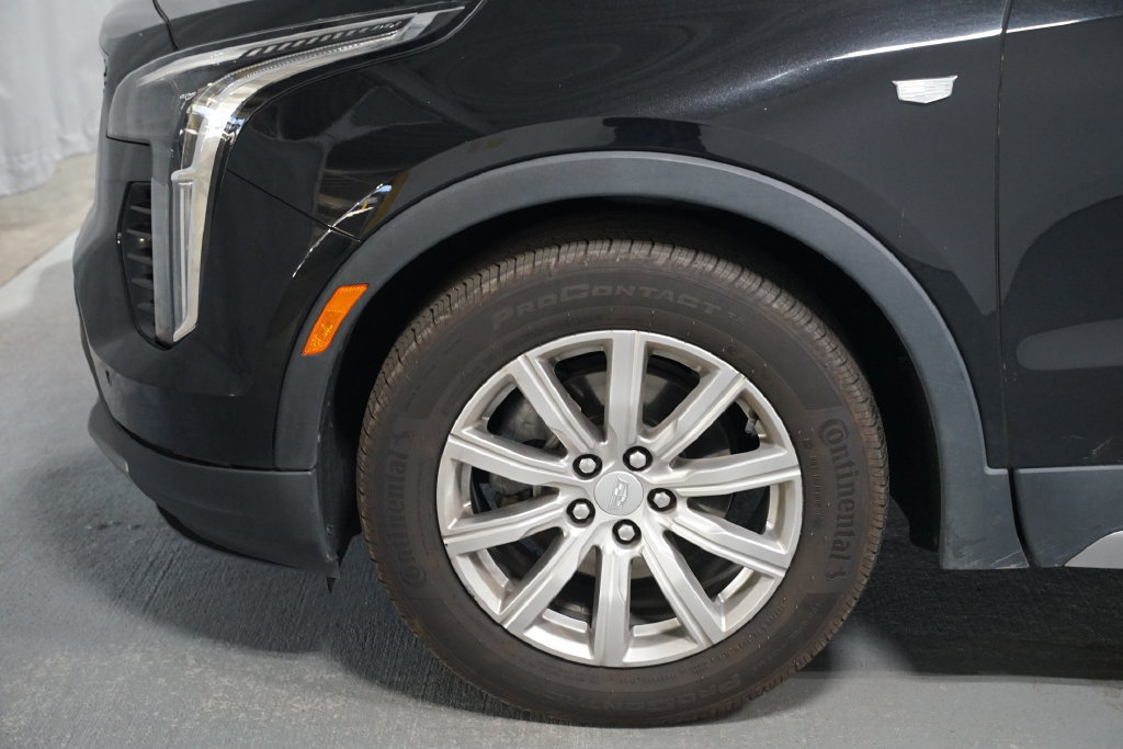 Used 2022 Cadillac XT4 Premium Luxury FWD image 5