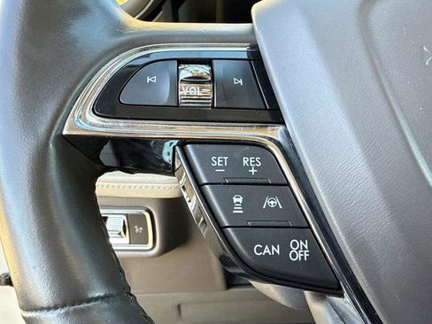 Used 2021 Lincoln Nautilus Reserve w/ Equipment Group 201A image 32