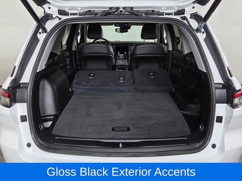 Used 2023 Jeep Grand Cherokee Limited w/ Black Appearance Package image 11