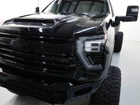 Used 2024 Chevrolet Silverado 3500 LTZ w/ LTZ Plus Package AWD/4WD image 76