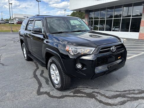 Used 2022 Toyota 4Runner SR5 Premium w/ Moonroof Package image 1