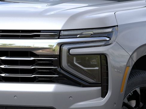 New 2026 Chevrolet Suburban LT w/ Comfort Package AWD/4WD image 10