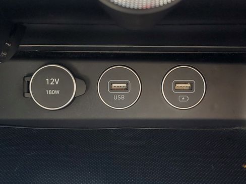 Used 2023 Genesis G70 2.0T image 27