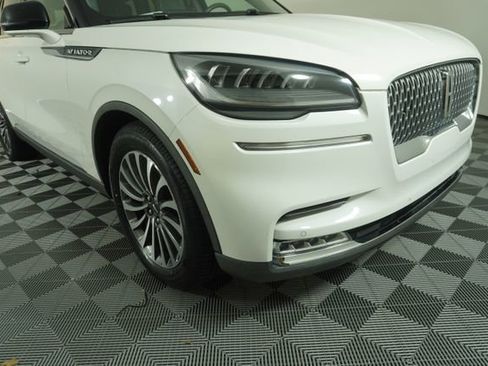 Used 2020 Lincoln Aviator Reserve w/ Elements Package Plus RWD image 10