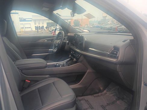 Used 2026 Chevrolet Traverse LT AWD/4WD image 34
