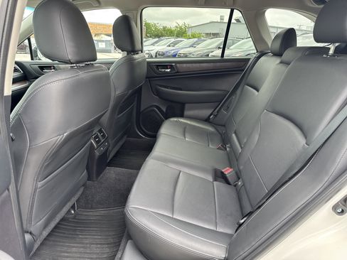 Used 2015 Subaru Outback 3.6R Limited AWD/4WD image 31