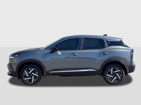 New 2026 Nissan Kicks SV w/ SV Premium Package image 2
