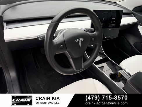Used 2020 Tesla Model 3 Long Range image 9