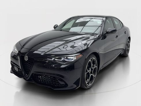 New 2026 Alfa Romeo Giulia RWD image 4