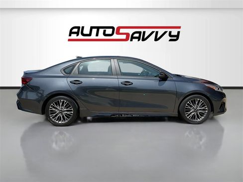 Used 2023 Kia Forte GT-Line image 8