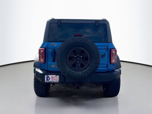 Used 2022 Ford Bronco Wildtrak image 6