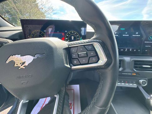 Used 2024 Ford Mustang GT RWD image 17