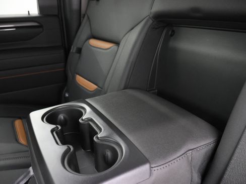 Used 2025 GMC Sierra 2500 AT4 w/ AT4 Premium Plus Package AWD/4WD image 45