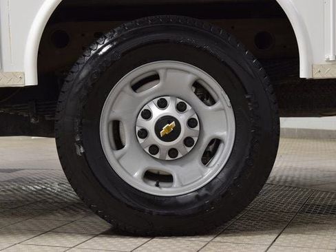 Used 2024 Chevrolet Silverado 2500 W/T w/ WT Convenience Package image 17
