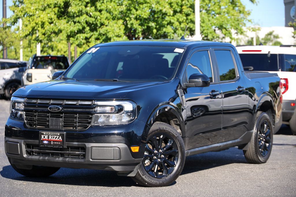 Used 2024 Ford Maverick Lariat w/ Black Appearance Package AWD/4WD image 17