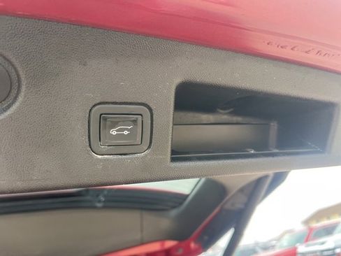 Used 2020 Chevrolet Equinox LT image 42