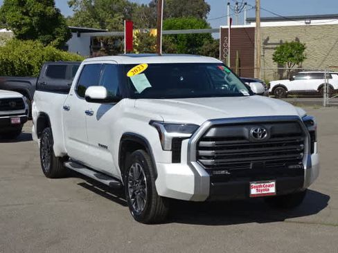 Used 2023 Toyota Tundra Limited w/ Power Package RWD image 2