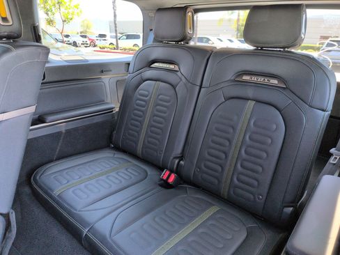 Used 2023 Rivian R1S Adventure AWD/4WD image 31
