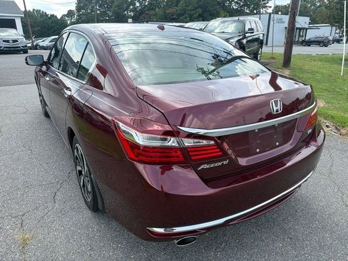 Used 2016 Honda Accord EX-L image 10