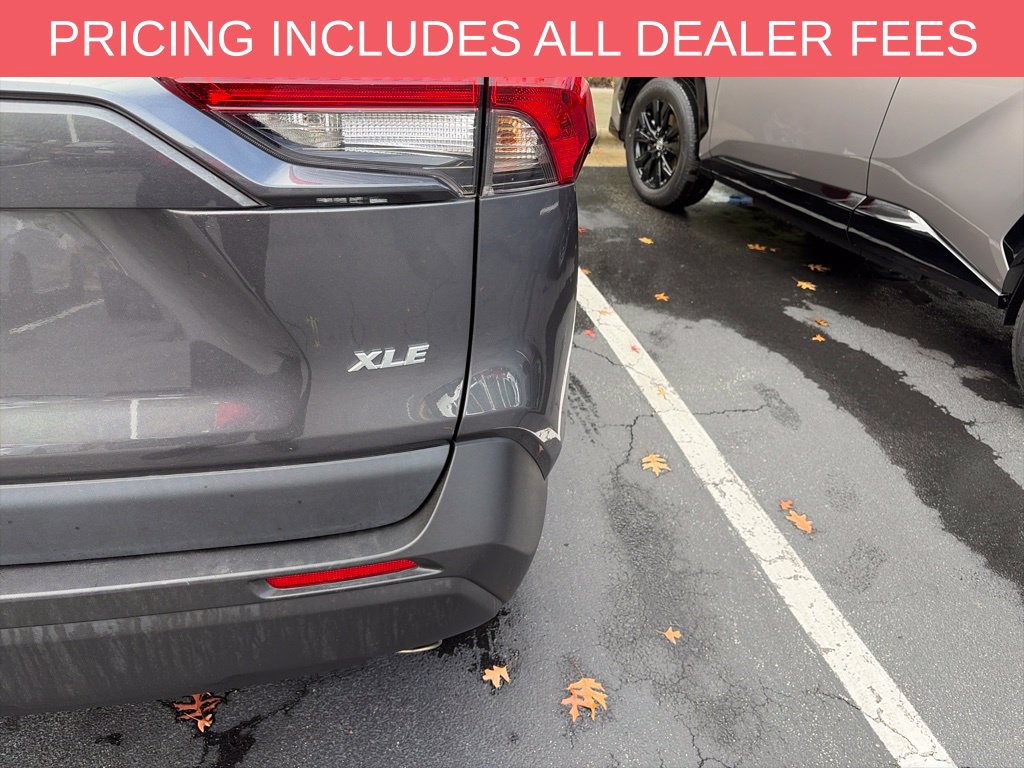Used 2023 Toyota RAV4 XLE FWD image 15
