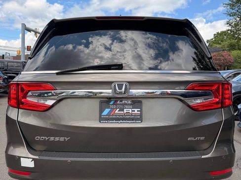 Used 2018 Honda Odyssey Elite image 6