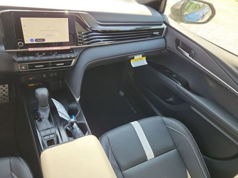 New 2026 Toyota Camry SE w/ Convenience Package image 28