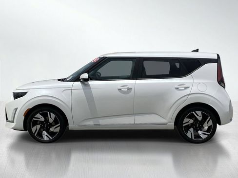Used 2023 Kia Soul GT-Line FWD image 2