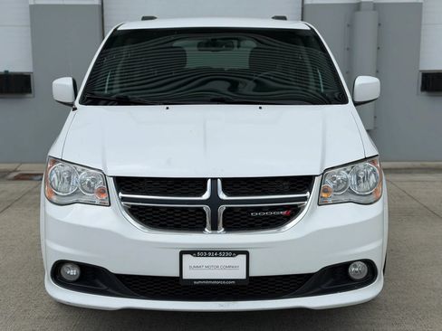 Used 2018 Dodge Grand Caravan SXT FWD image 8