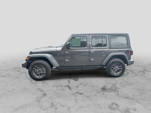 Used 2024 Jeep Wrangler Unlimited Sport AWD/4WD image 5