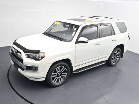 Used 2017 Toyota 4Runner Limited AWD/4WD image 22