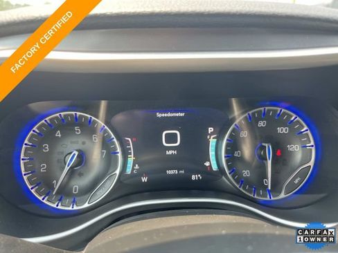 Used 2025 Chrysler Pacifica Select w/ Uconnect Theater Family Group FWD image 37