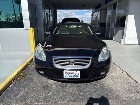 Used 2003 Lexus SC 430 Convertible image 2