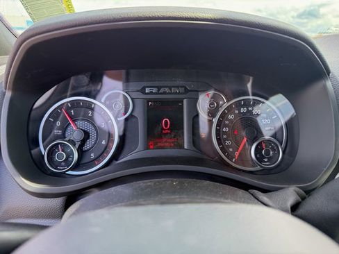 New 2026 RAM 2500 Big Horn AWD/4WD image 18