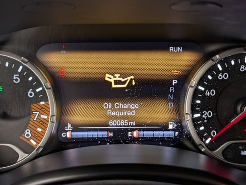 Used 2022 Jeep Renegade Latitude w/ Convenience Group AWD/4WD image 17