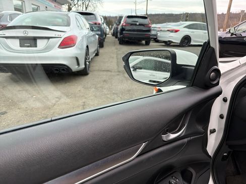 Used 2017 Honda Civic Touring image 16