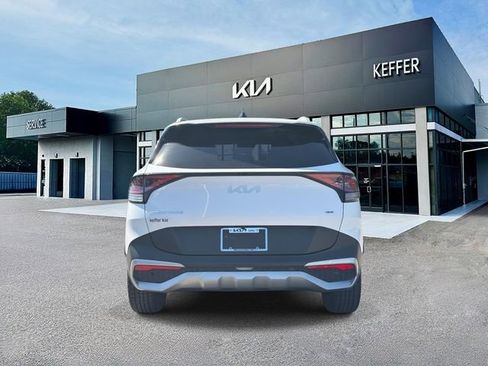 Certified 2023 Kia Sportage EX AWD/4WD image 7