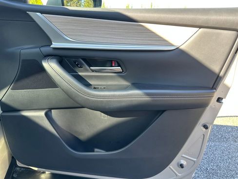 Used 2025 MAZDA CX-90 3.3 Turbo w/ Preferred Package image 39