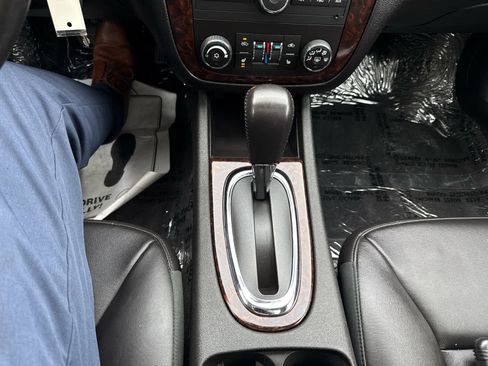 Used 2012 Chevrolet Impala LTZ image 21