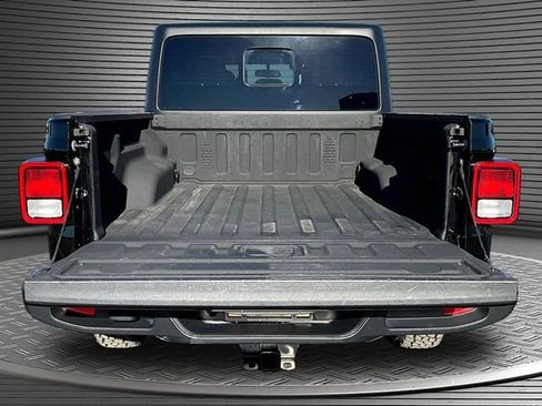 Used 2022 Jeep Gladiator Sport AWD/4WD image 7