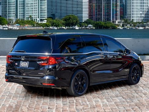 Certified 2024 Honda Odyssey Sport image 5
