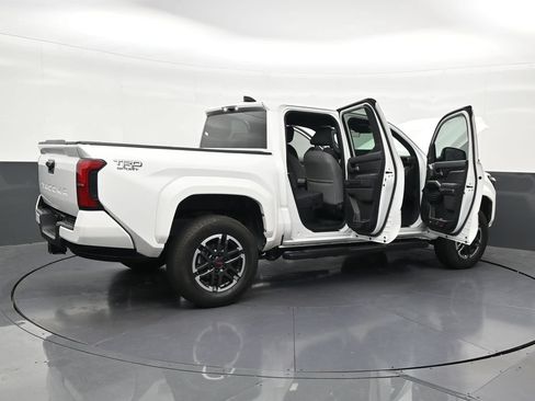 Used 2024 Toyota Tacoma TRD Sport RWD image 32
