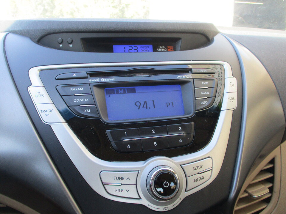 Used 2011 Hyundai Elantra GLS w/ Preferred Equipment Pkg 3 FWD image 28