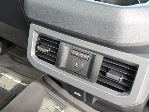 Used 2025 Ford F250 Lariat w/ Chrome Package image 19