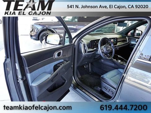 Certified 2025 Kia Sorento SX Prestige AWD/4WD image 42