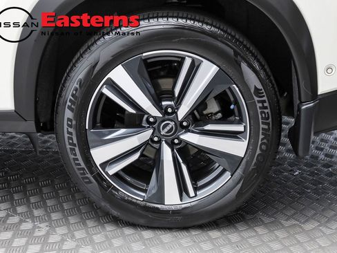 Used 2023 Nissan Rogue SL w/ SL Premium Package AWD/4WD image 8