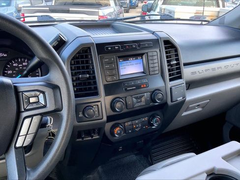 Used 2020 Ford F350 XL w/ Power Equipment Group image 6