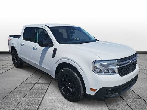 Used 2024 Ford Maverick Lariat w/ FX4 Off-Road Package AWD/4WD image 3