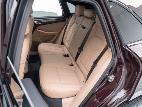 New 2026 Porsche Macan image 28