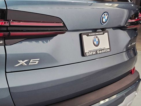 New 2026 BMW X5 xDrive50e w/ Climate Comfort Package image 6